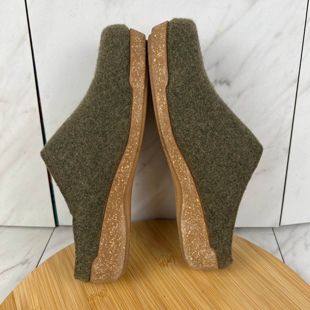 Taos Footwear Woolness Clog Womens Size 9 [39 EU0 Olive Green Slip On Clogs Shoe - Picture 5 of 9
